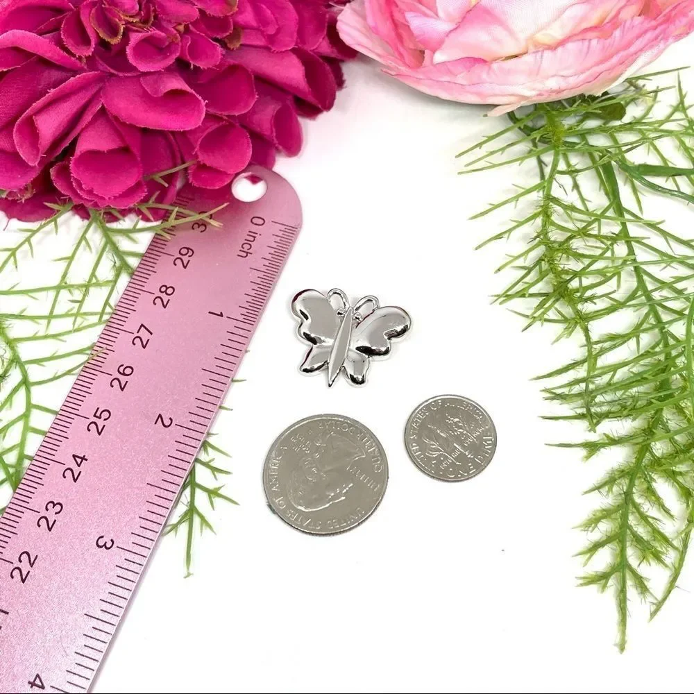 VINTAGE⚜️MONET Butterfly Silver Little Pin